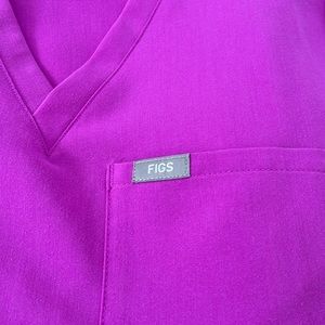 Figs purple jolt set